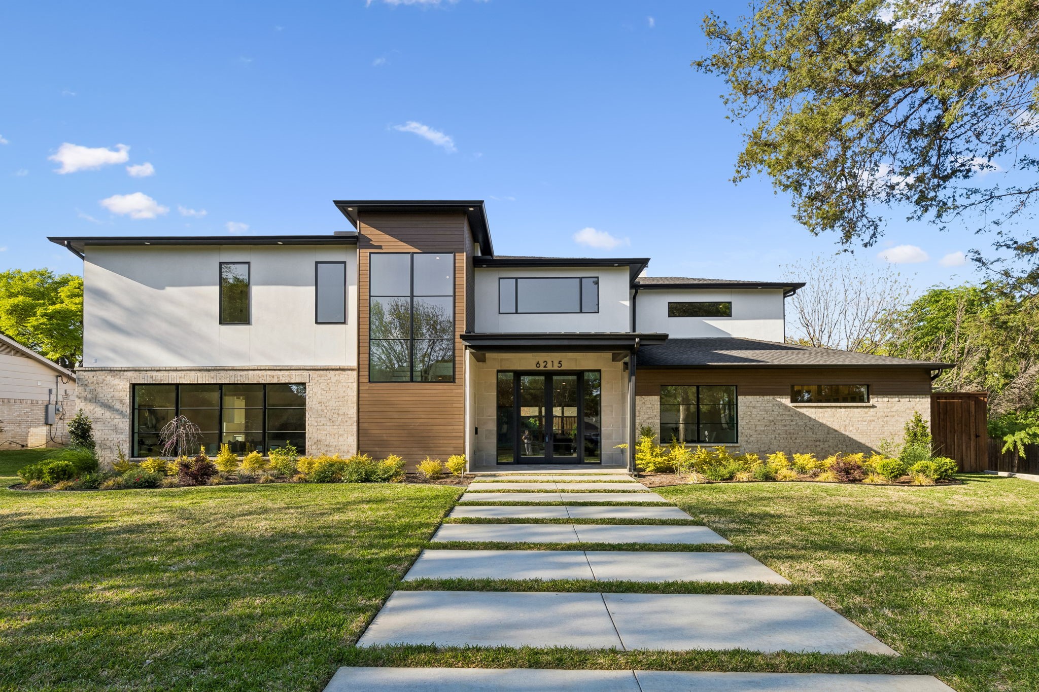 6215 Lafayette Dallas TX 75230