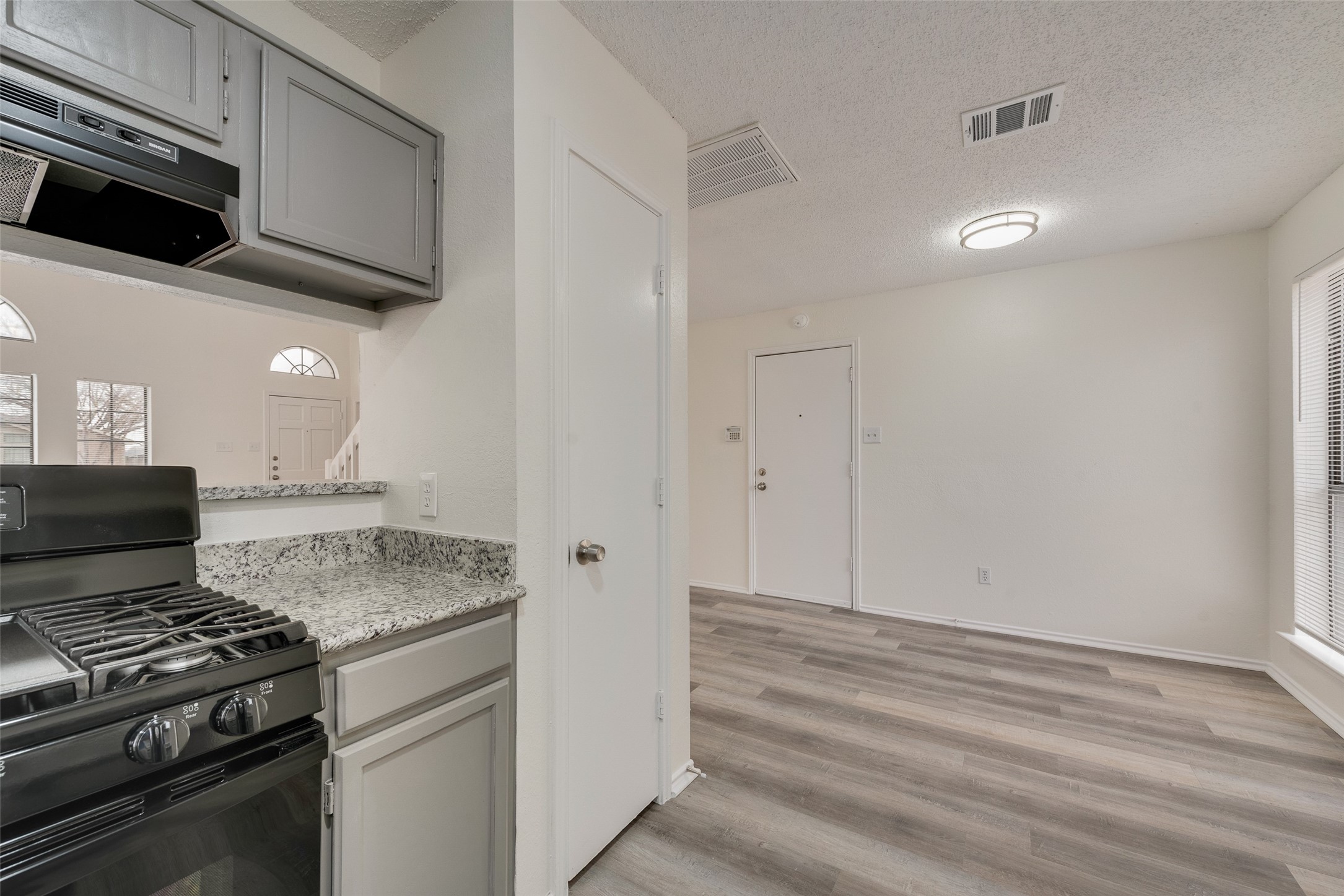 11805 Eloise Drive Balch Springs TX 75180