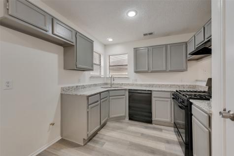 11805 Eloise Drive Balch Springs TX 75180