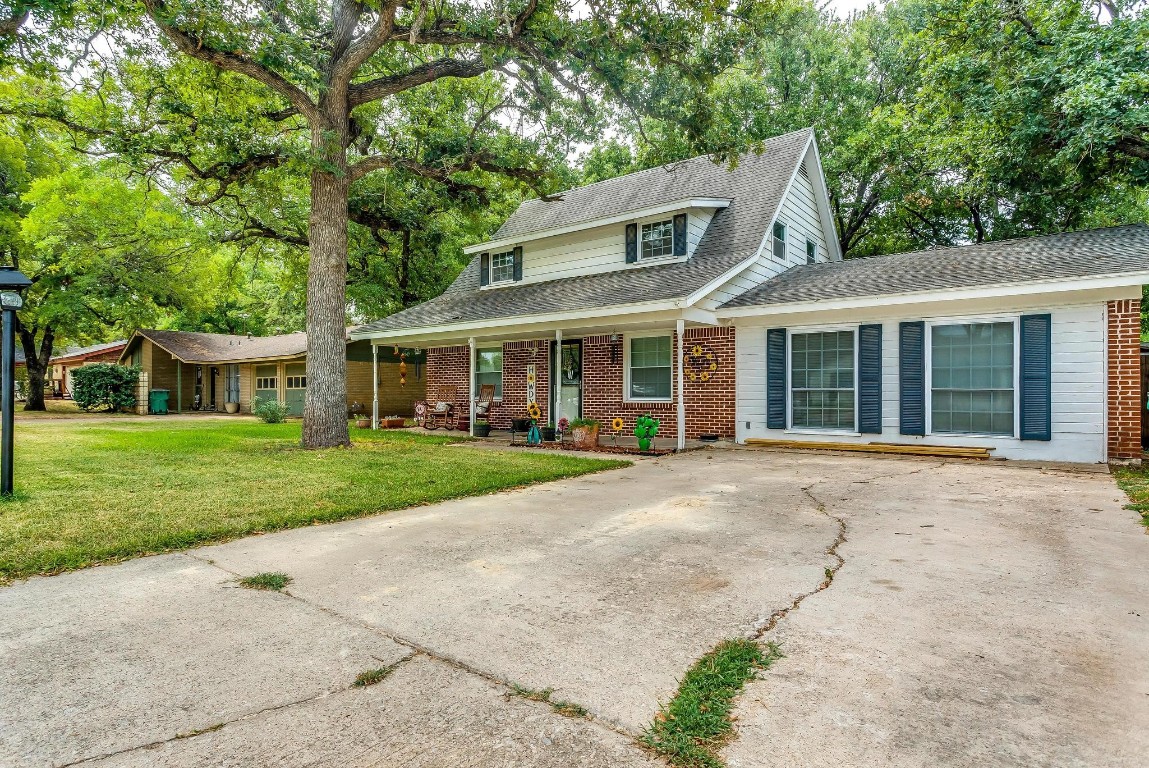 1716 Kay Avenue Bridgeport TX 76426