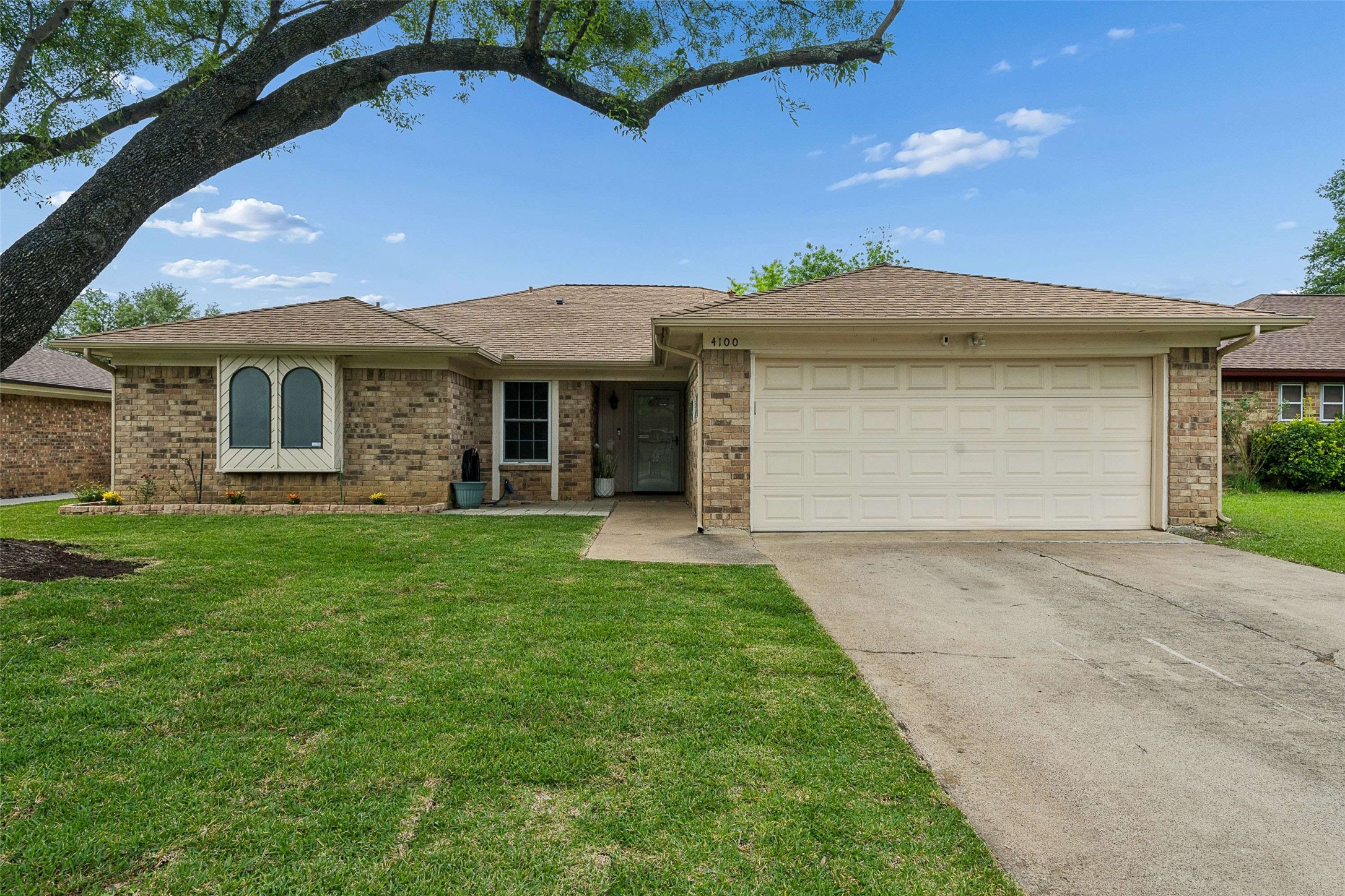 4100 Hemlock Street Fort Worth TX 76137