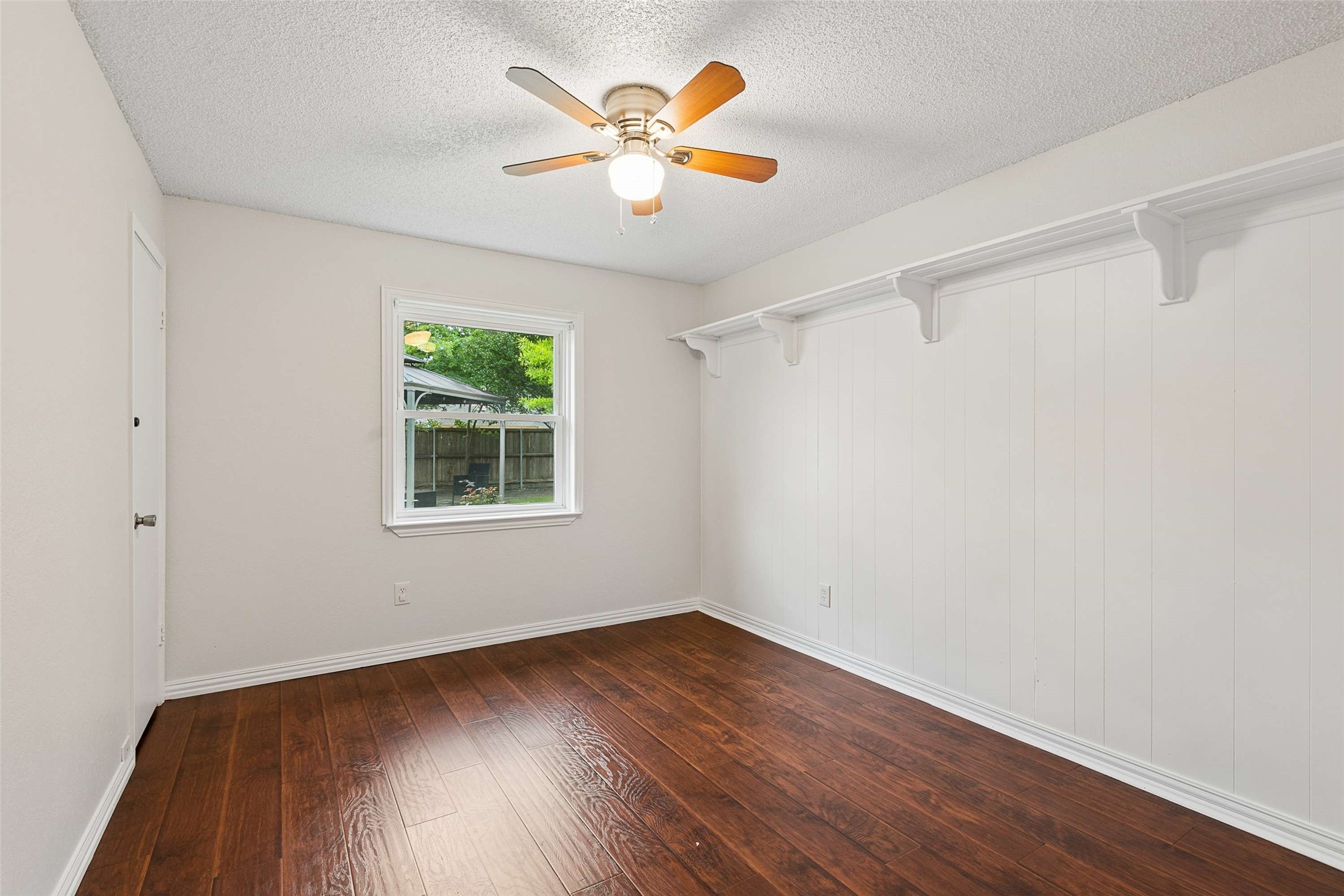 4100 Hemlock Street Fort Worth TX 76137