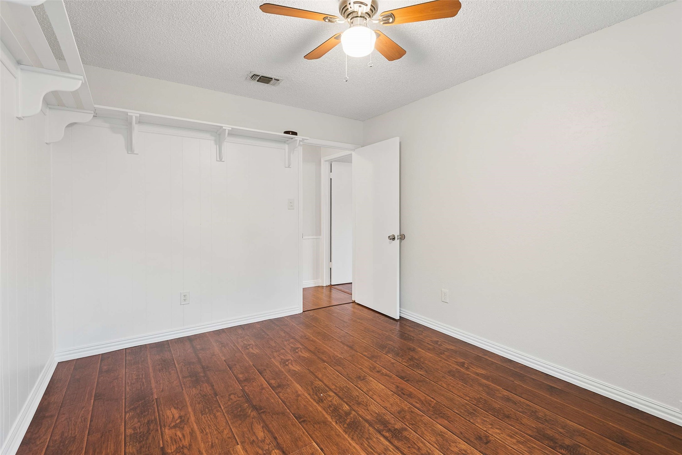 4100 Hemlock Street Fort Worth TX 76137