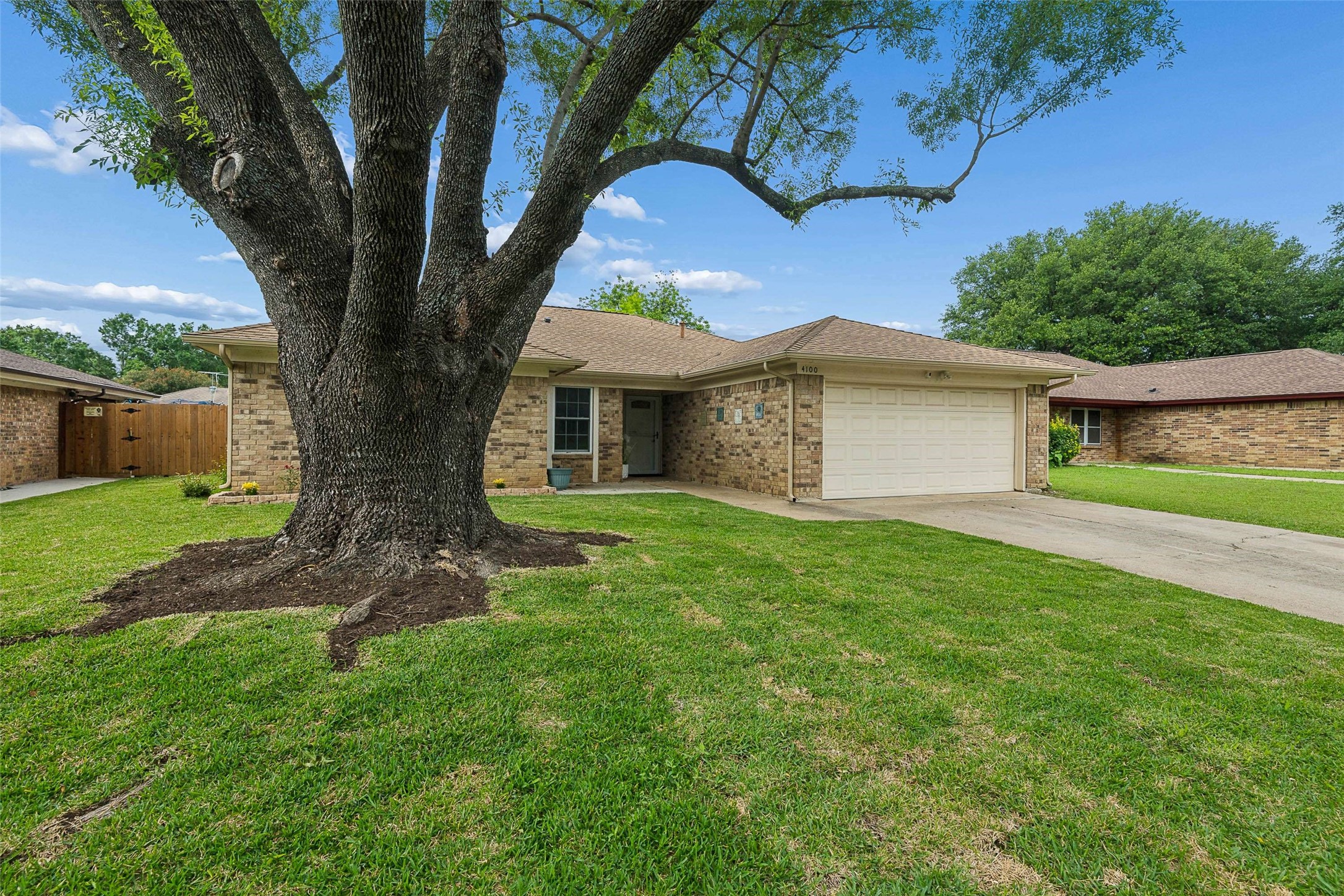 4100 Hemlock Street Fort Worth TX 76137