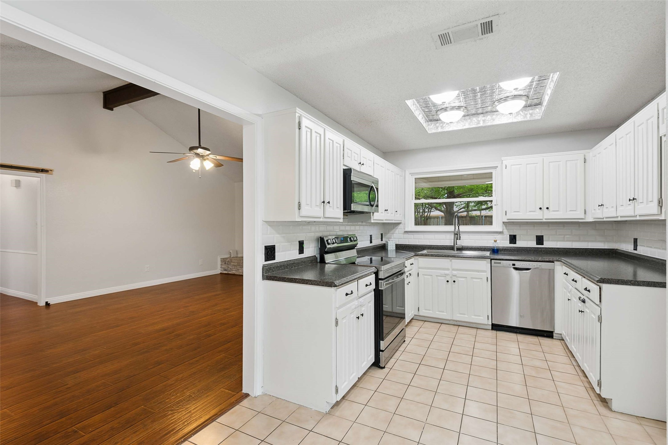 4100 Hemlock Street Fort Worth TX 76137