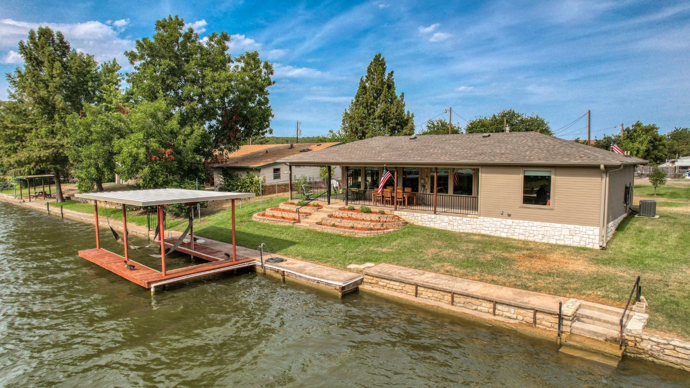 3418 Samoan Court Granbury TX 76048