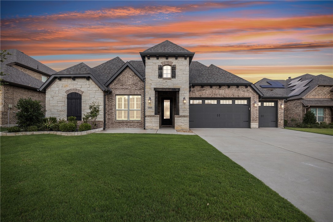 1513 Van Buren Court Waxahachie TX 75165