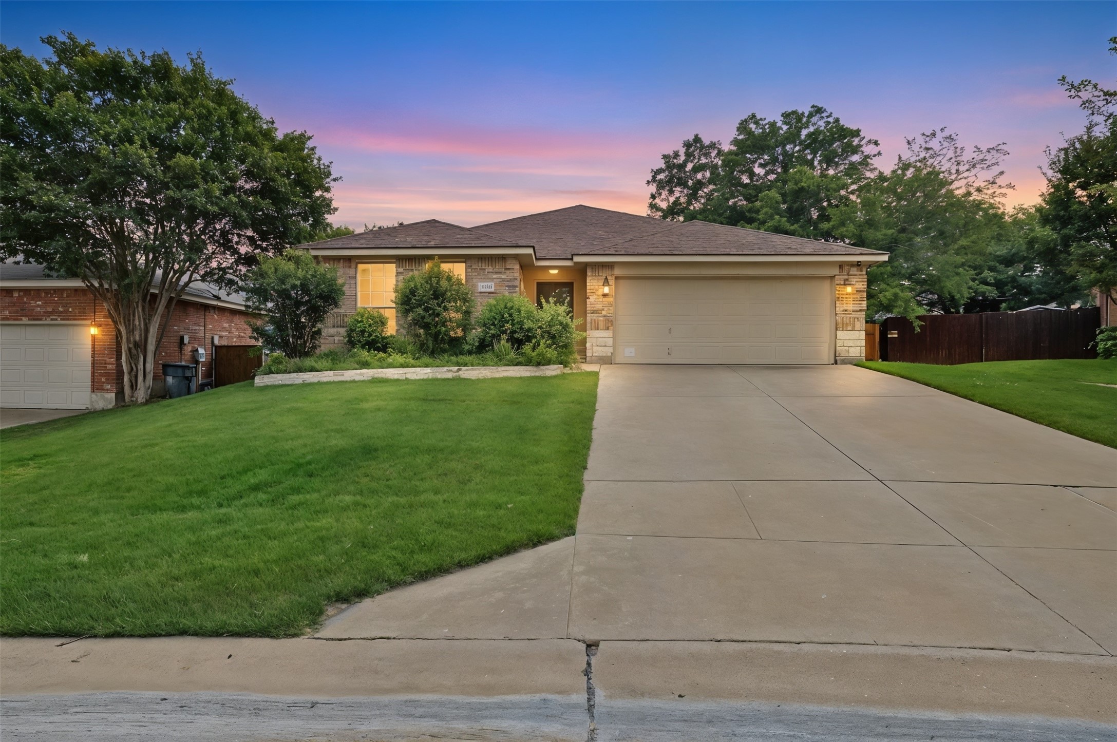 211 Carriage Drive Willow Park TX 76087