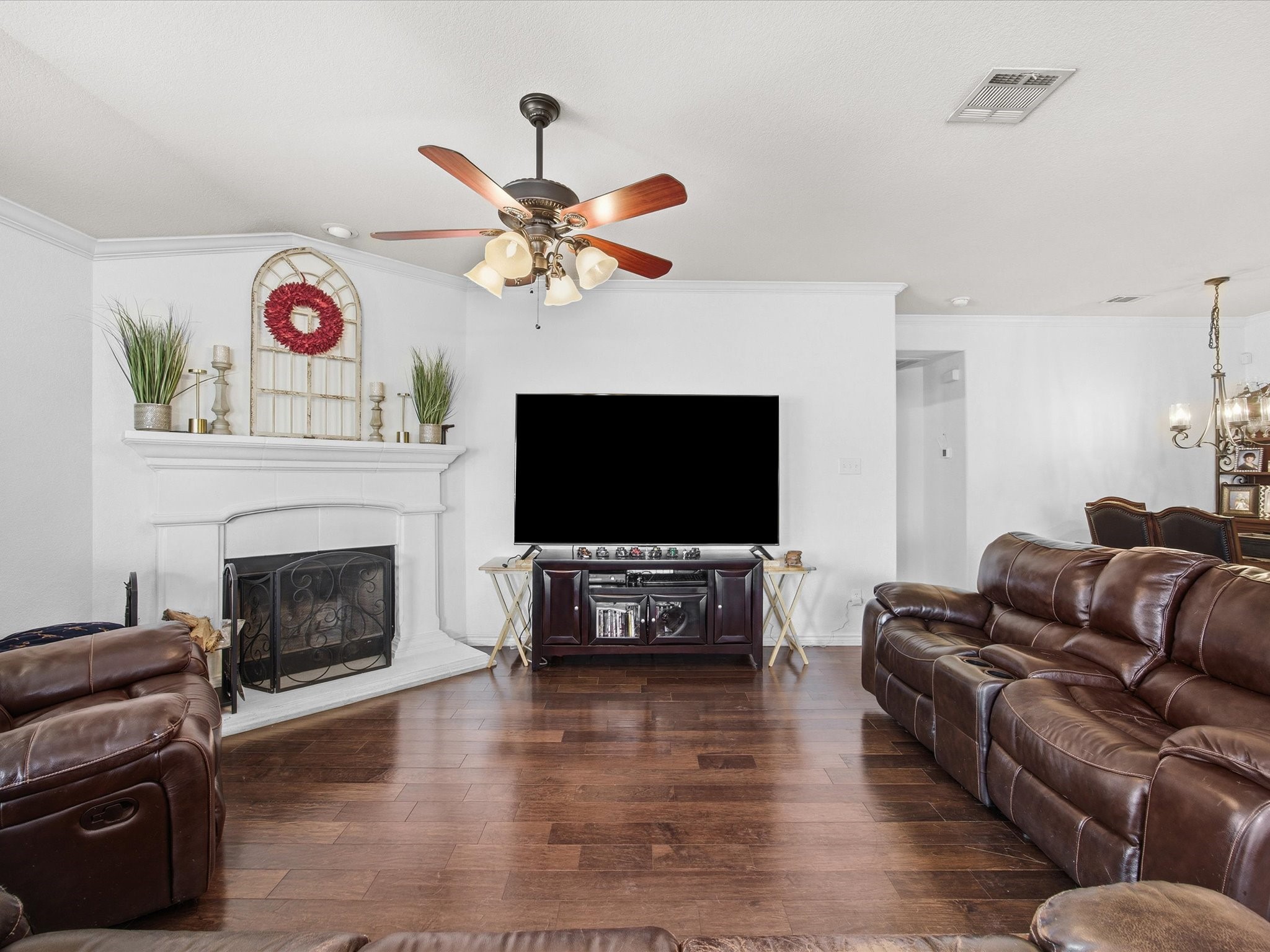 211 Carriage Drive Willow Park TX 76087
