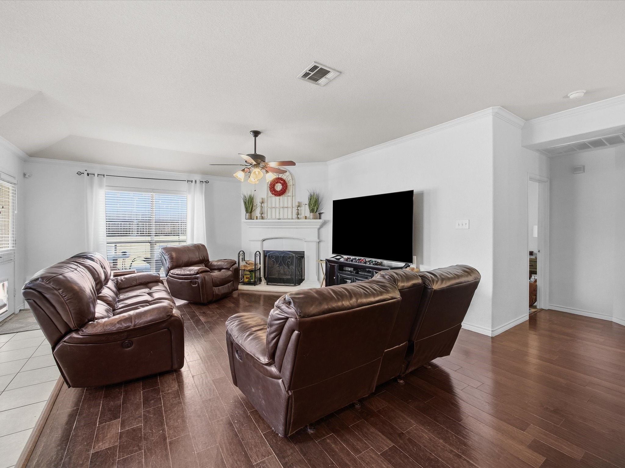 211 Carriage Drive Willow Park TX 76087