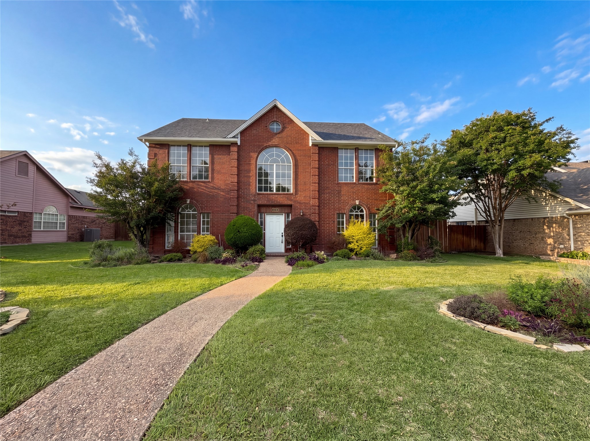 1213 Cardigan Street Garland TX 75040
