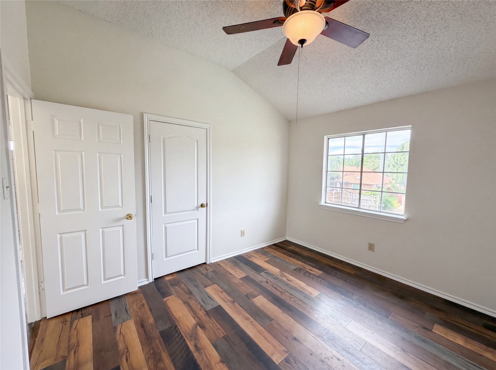 1213 Cardigan Street Garland TX 75040