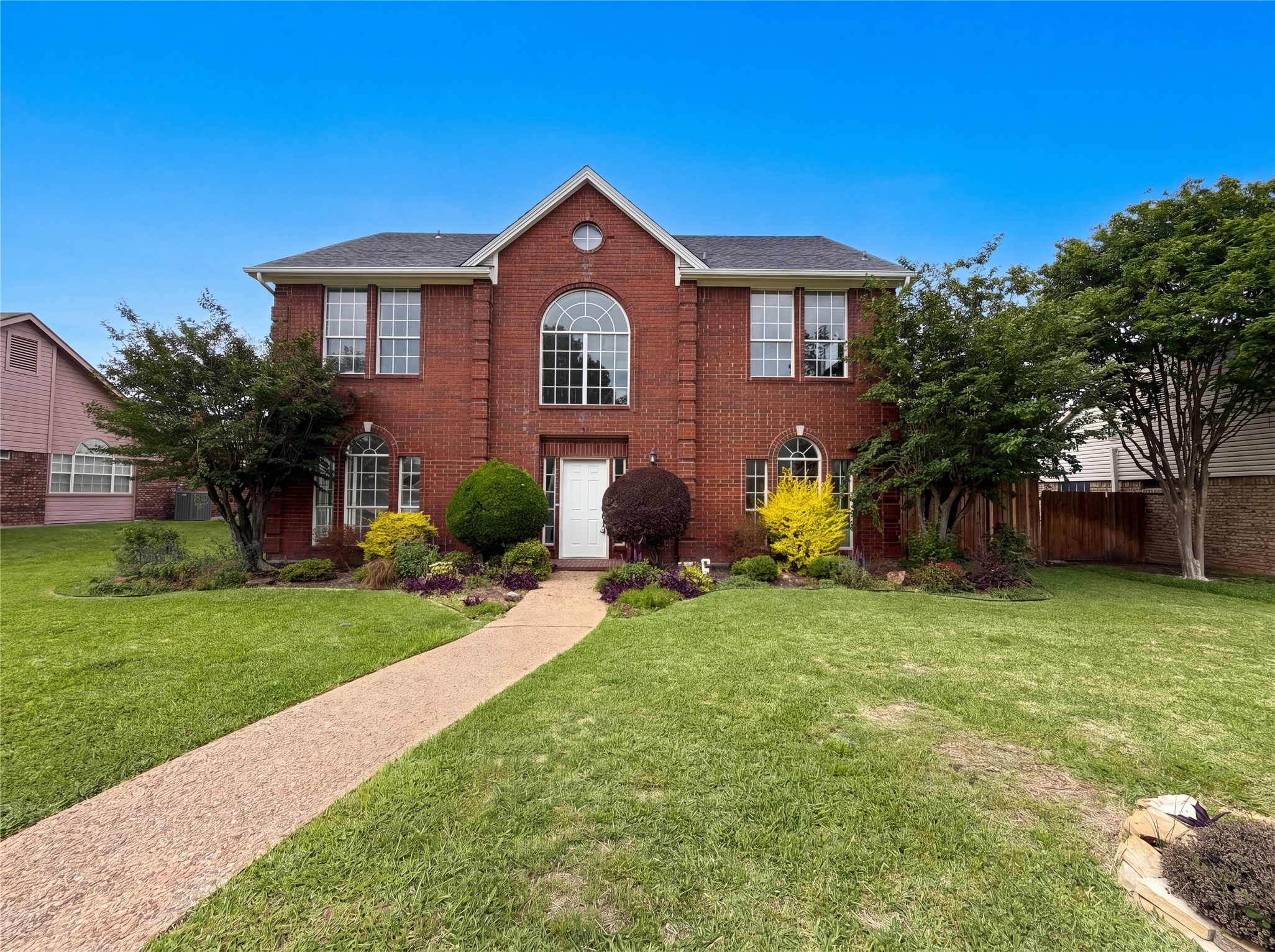 1213 Cardigan Street Garland TX 75040
