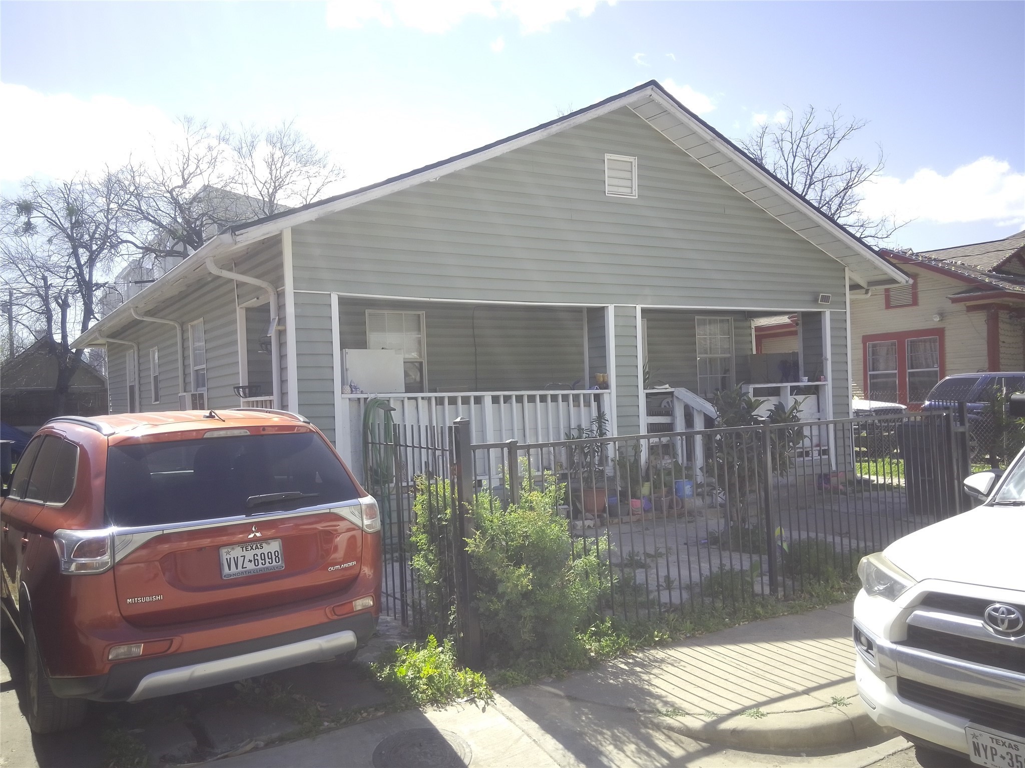 1515 Holly Avenue Dallas TX 75204
