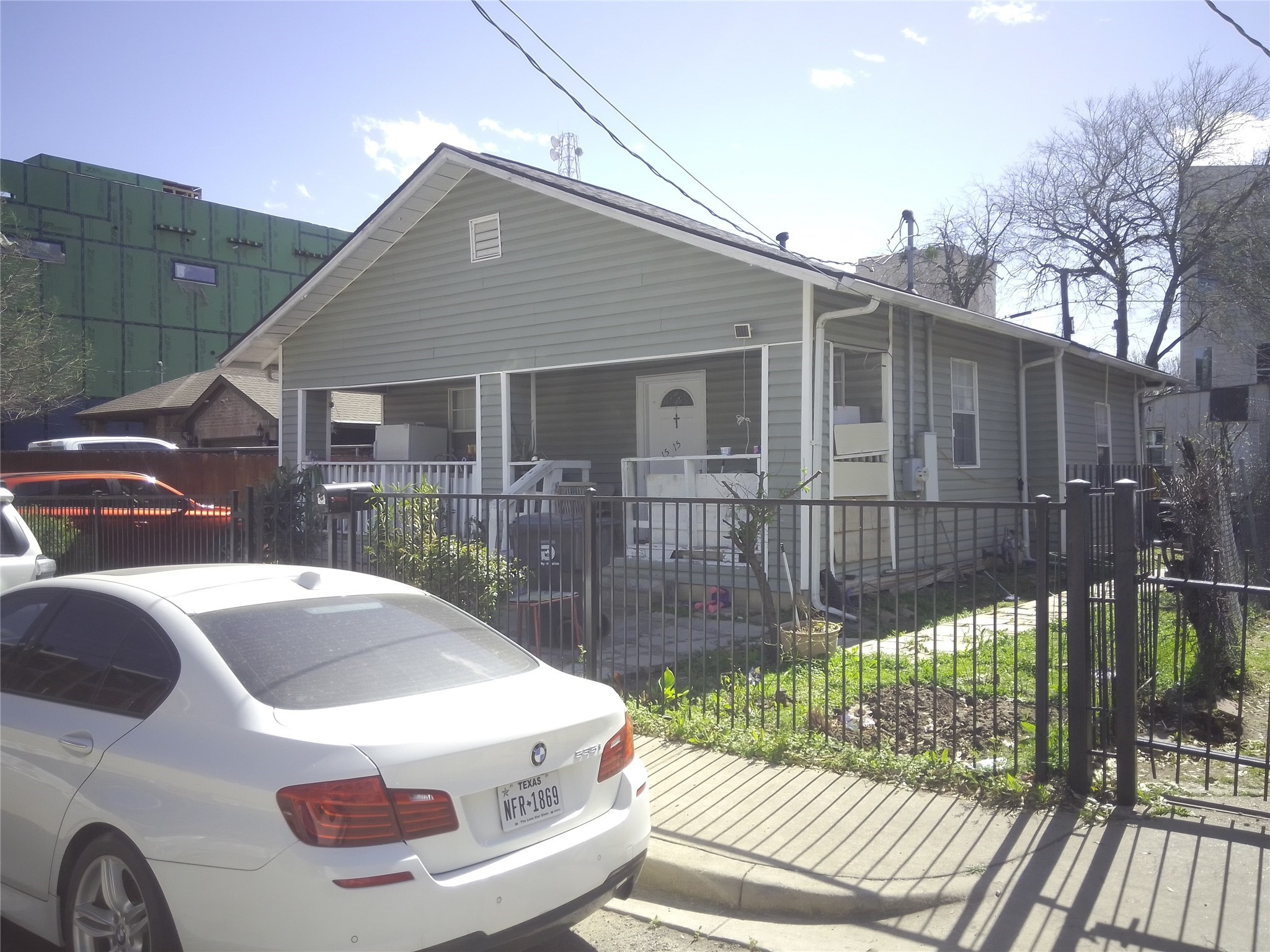 1515 Holly Avenue Dallas TX 75204