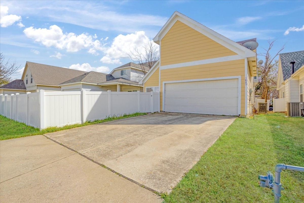 1805 Azalea Drive Savannah TX 76227