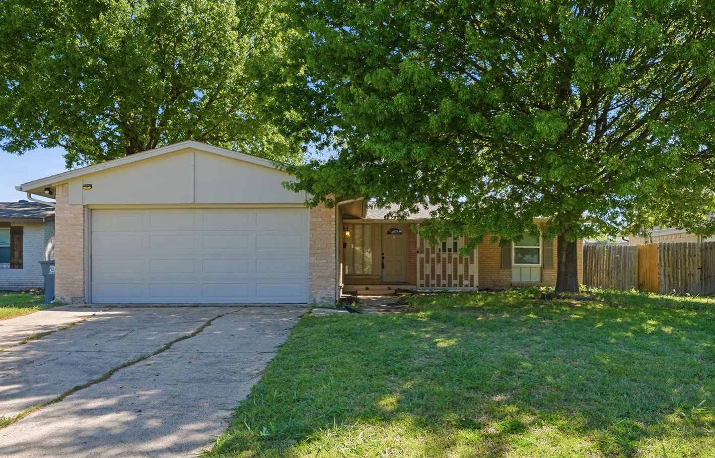 8660 Kingspoint Drive Dallas TX 75238