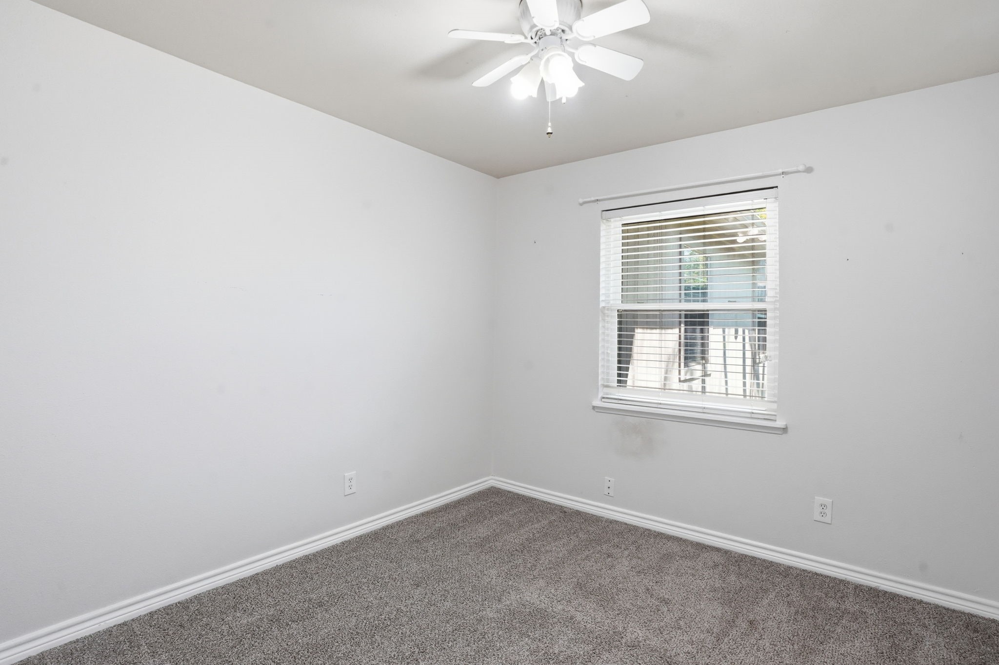 8660 Kingspoint Drive Dallas TX 75238