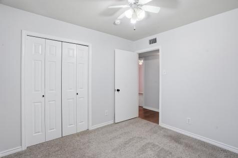 8660 Kingspoint Drive Dallas TX 75238