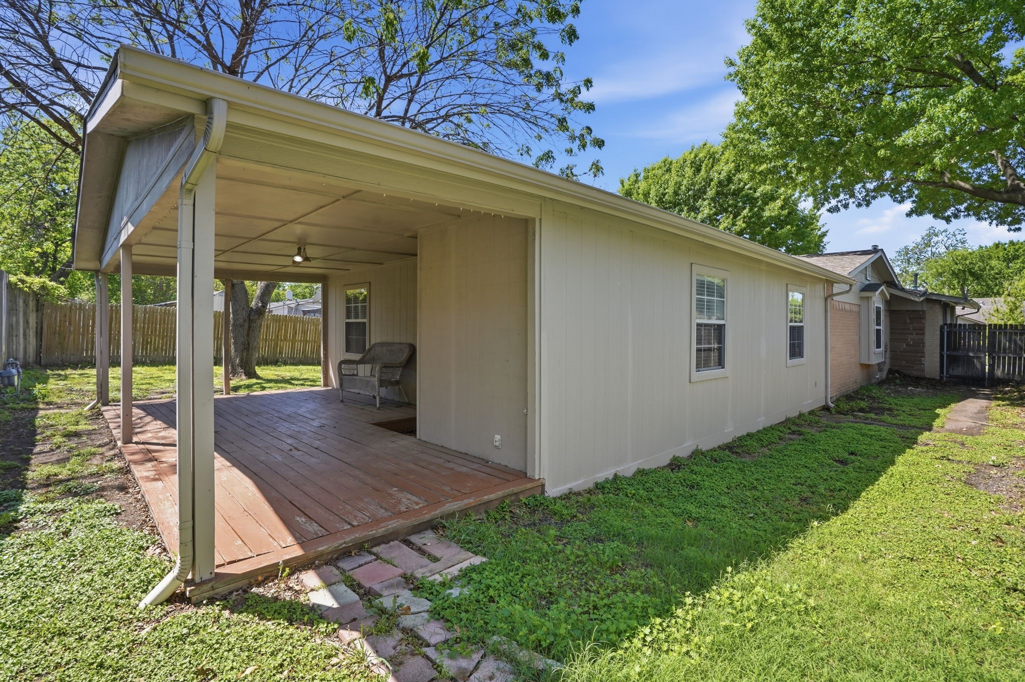 8660 Kingspoint Drive Dallas TX 75238