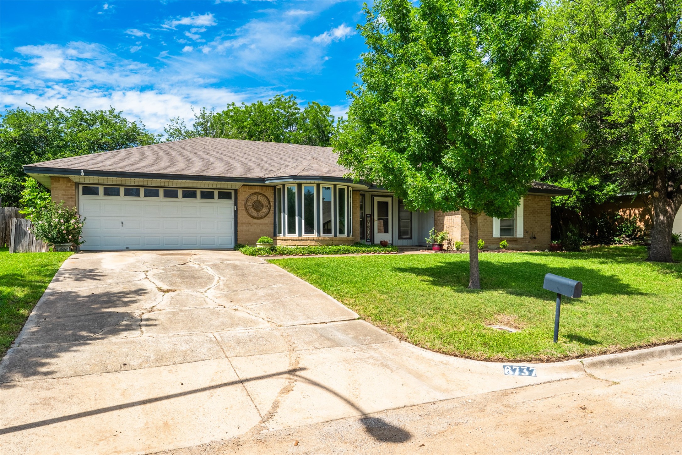 6737 Fair Meadows Drive North Richland Hills TX 76182