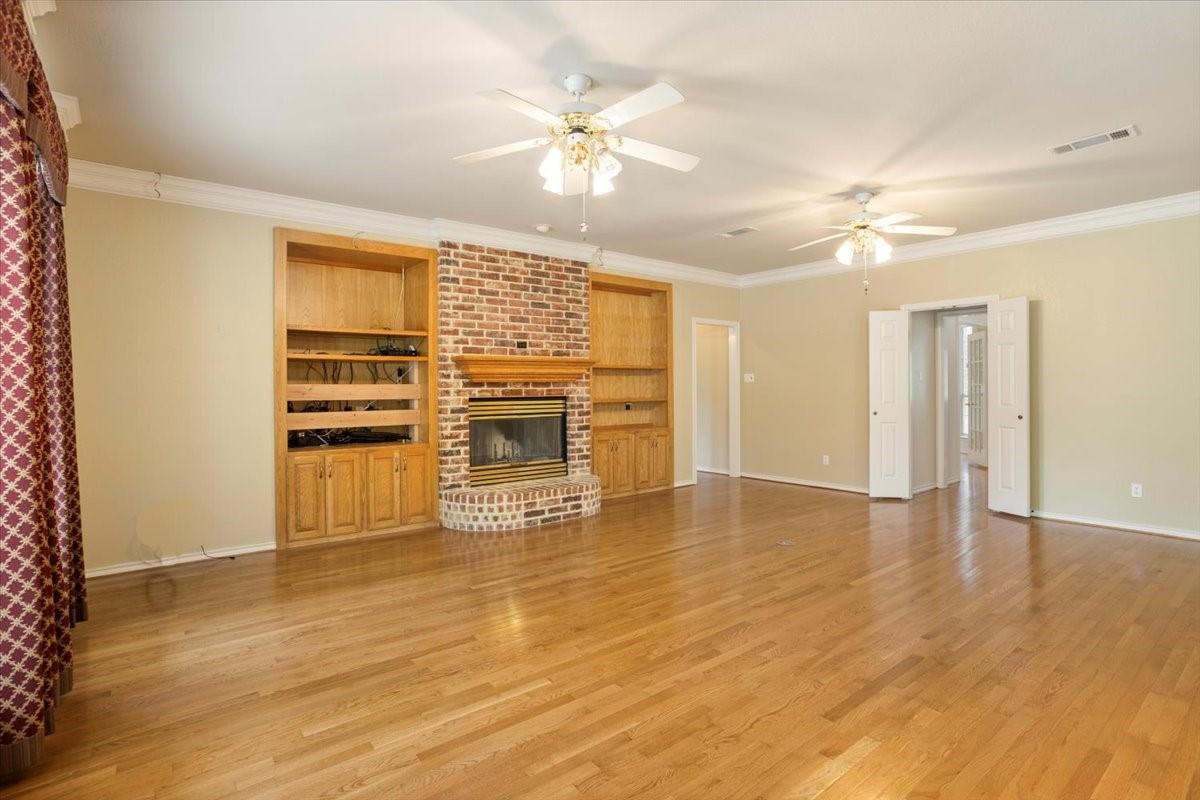 1642 Greenview Court Aledo TX 76008