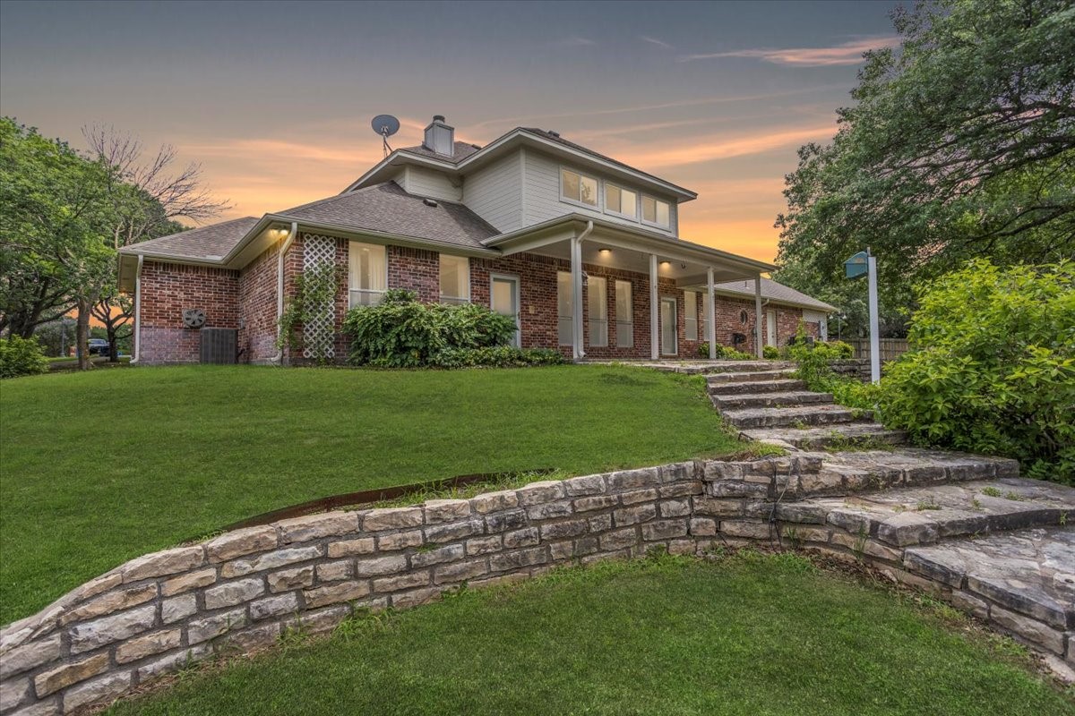 1642 Greenview Court Aledo TX 76008