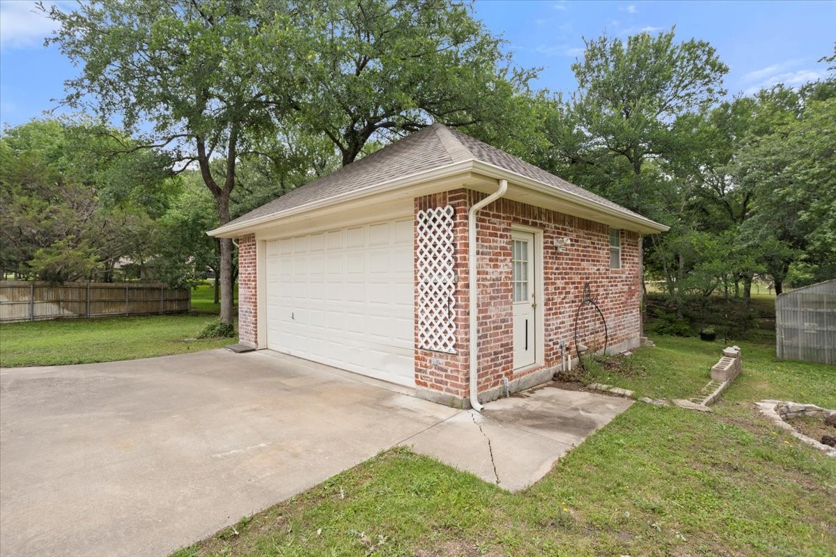 1642 Greenview Court Aledo TX 76008