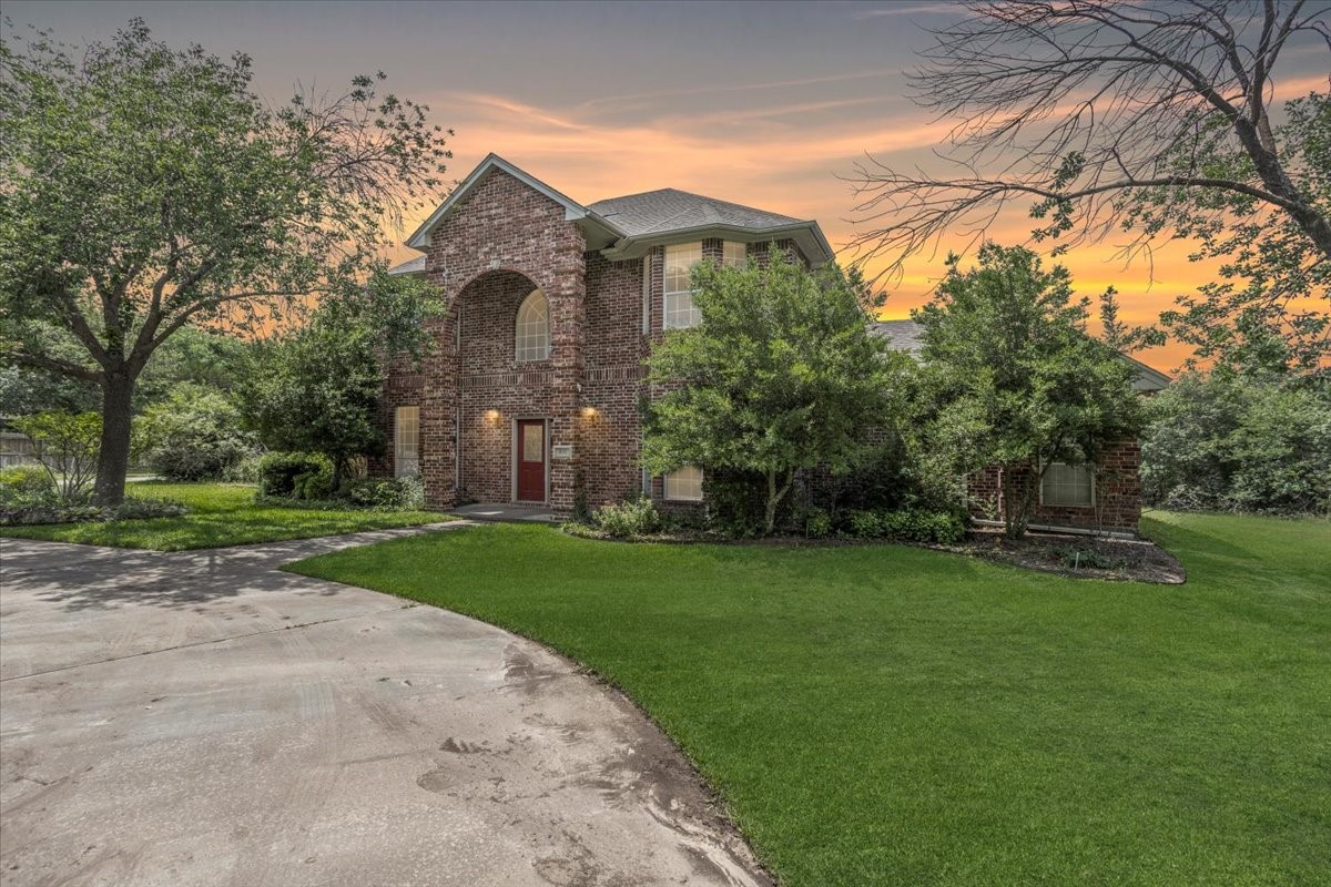 1642 Greenview Court Aledo TX 76008