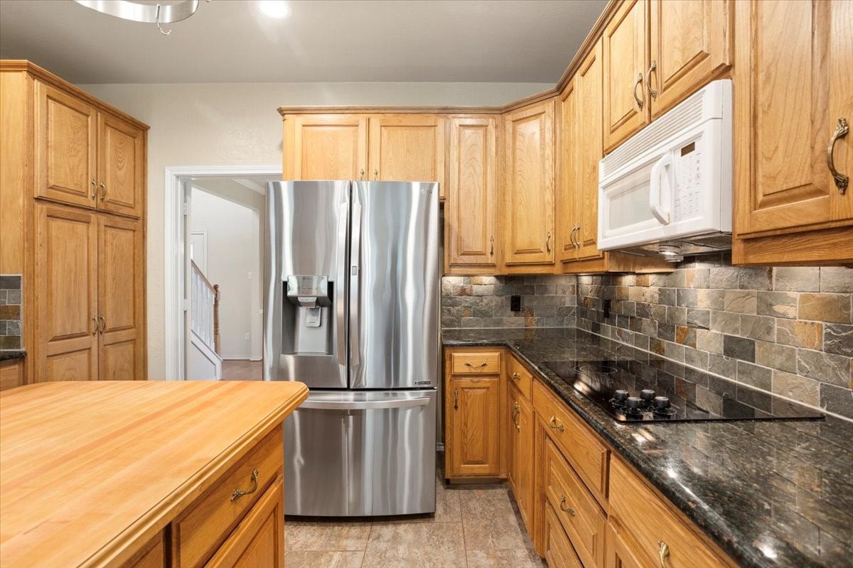 1642 Greenview Court Aledo TX 76008