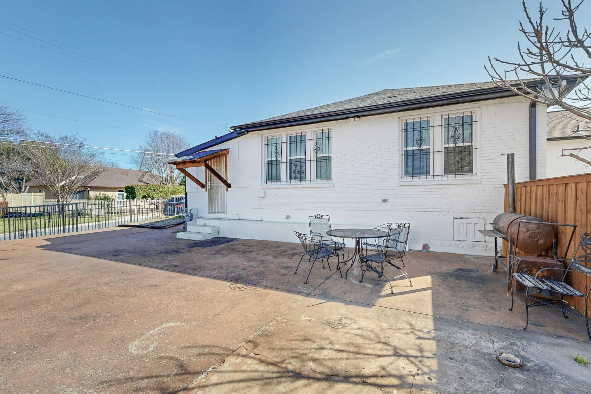 3101 Ouida Avenue Dallas TX 75211