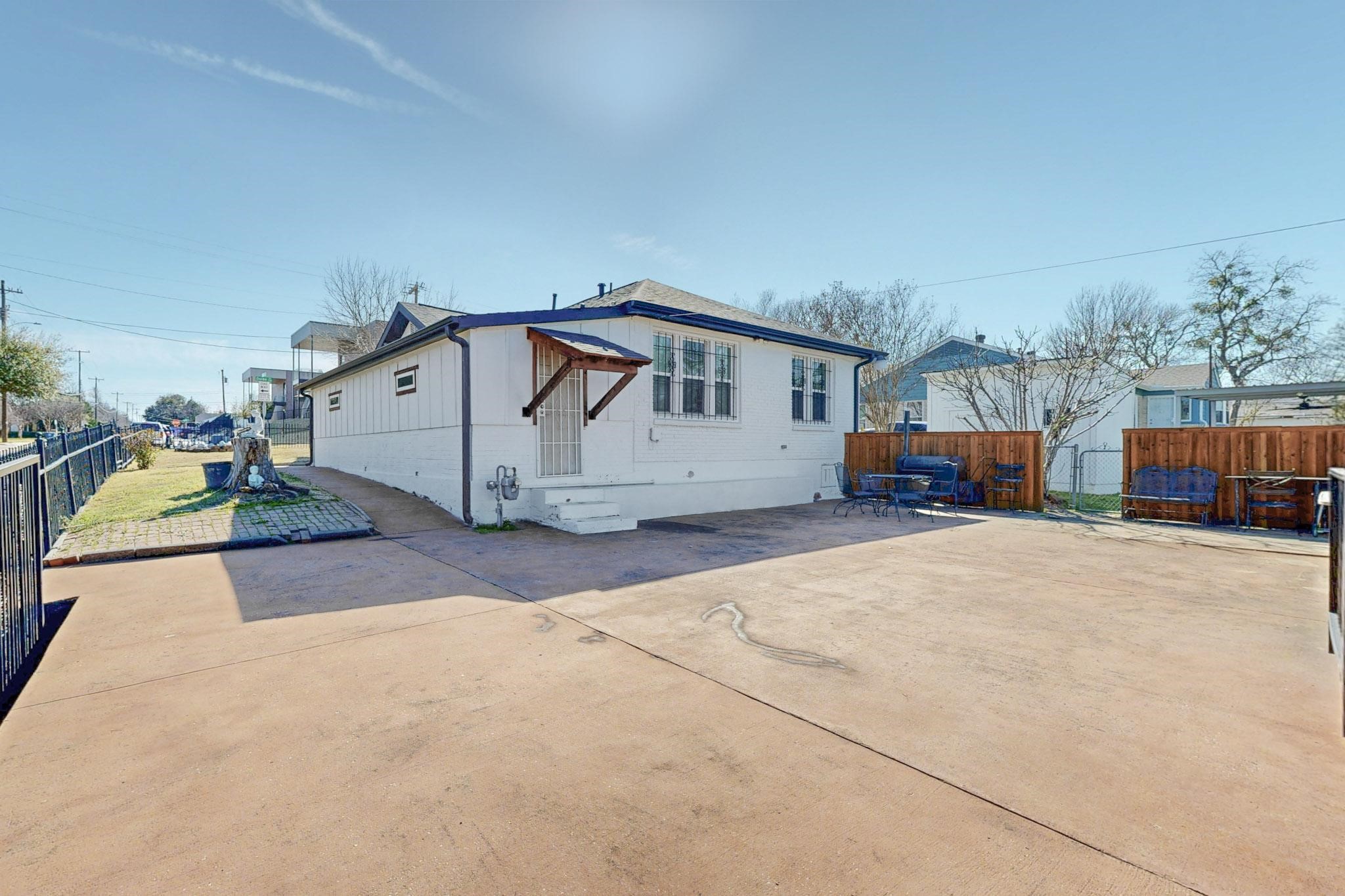 3101 Ouida Avenue Dallas TX 75211