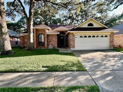 1021 Hunter Ridge Drive Arlington TX 76013