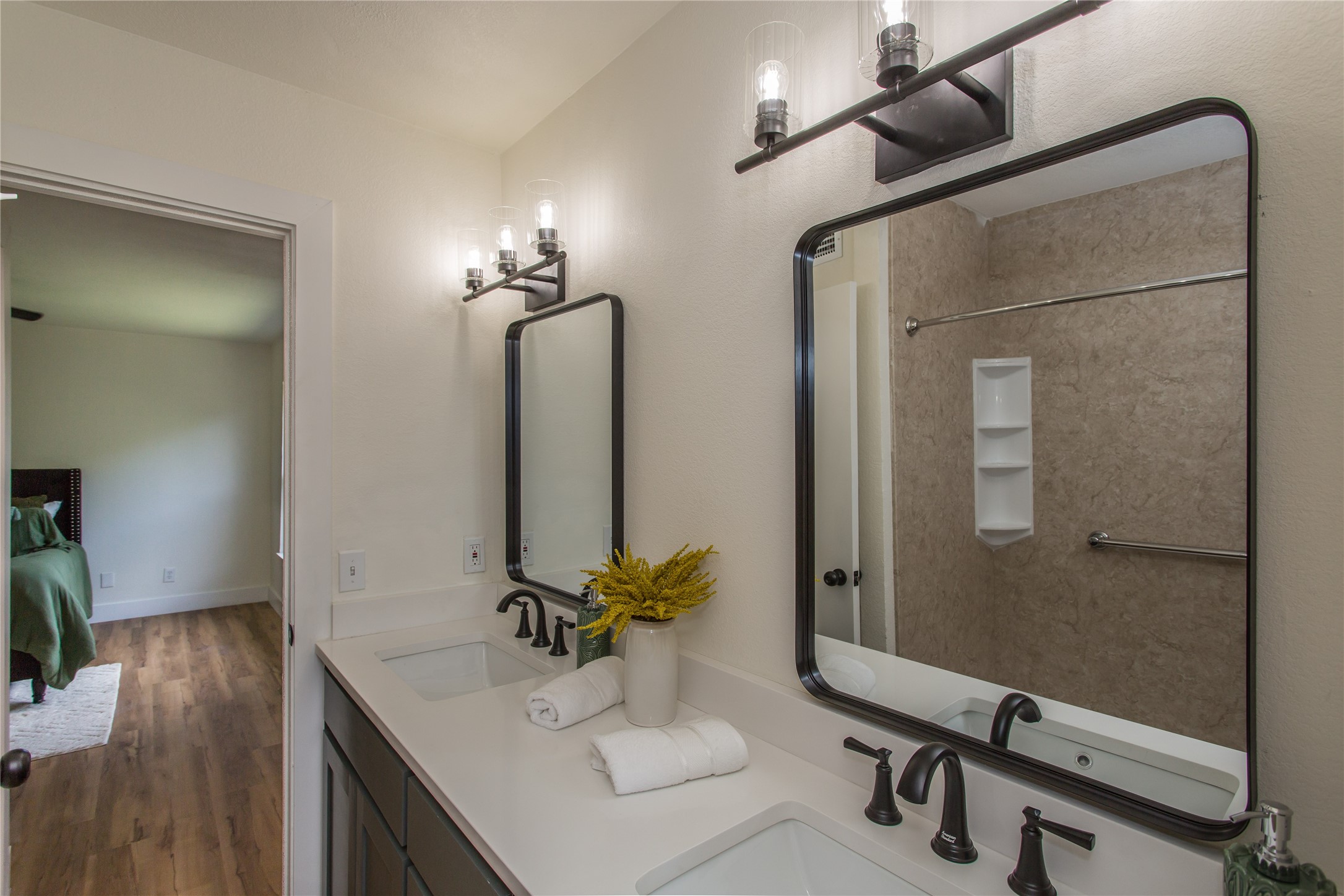 2213 Havenwood Drive Arlington TX 76018
