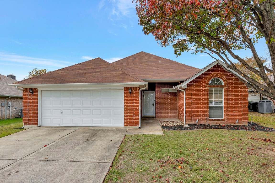 108 Troxell Boulevard Rhome TX 76078