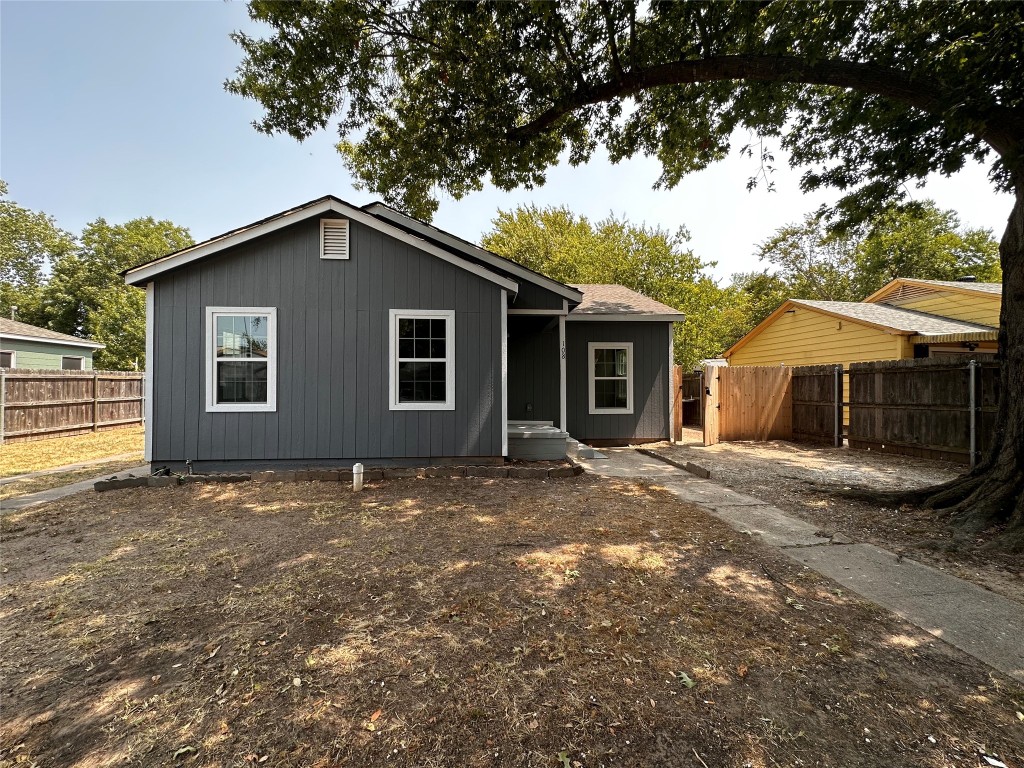 108 Wade Street Terrell TX 75160