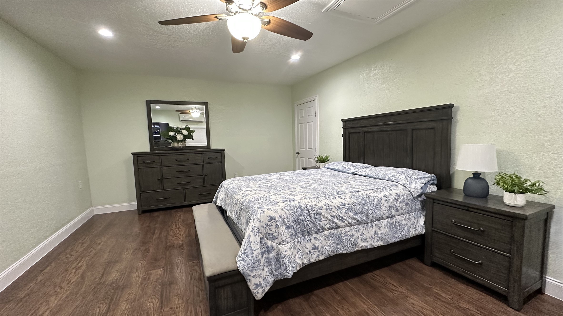 13731 Biggs Street Dallas TX 75253