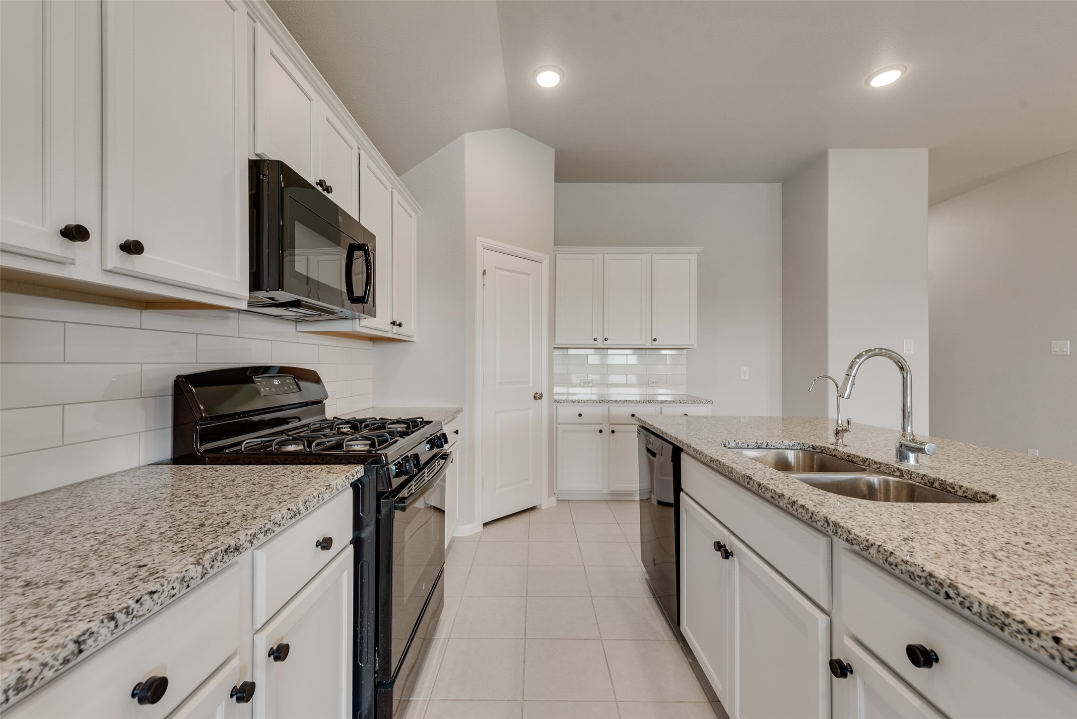 4813 Cleves Avenue Celina TX 76227
