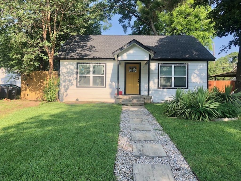 167 Colonial Street Fort Worth TX 76111