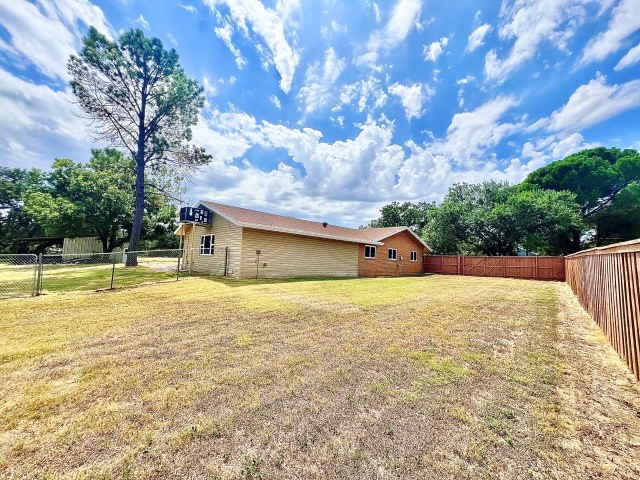1822 Vine Street Brownwood TX 76801
