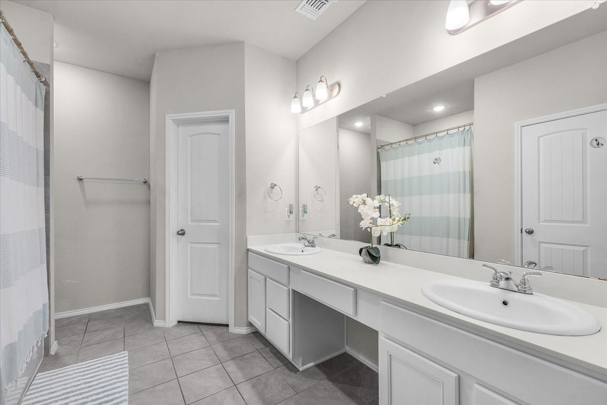 2856 Fox Trail Lane Fort Worth TX 76108