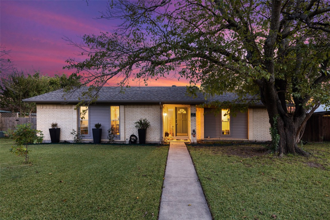 2118 Oak Brook Drive Richardson TX 75081