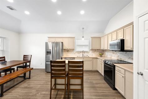 2404 Bowman Avenue Mansfield TX 76063