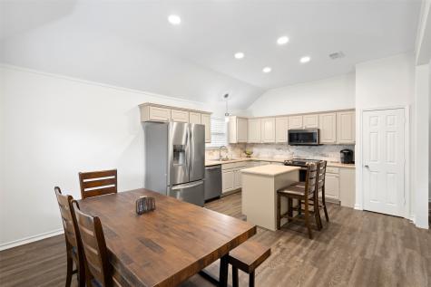 2404 Bowman Avenue Mansfield TX 76063