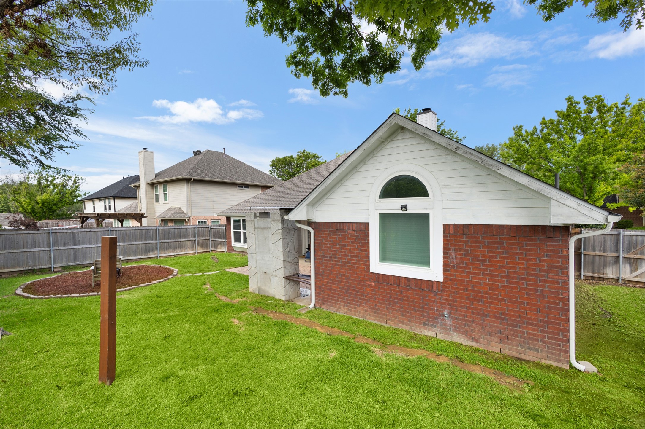 2404 Bowman Avenue Mansfield TX 76063