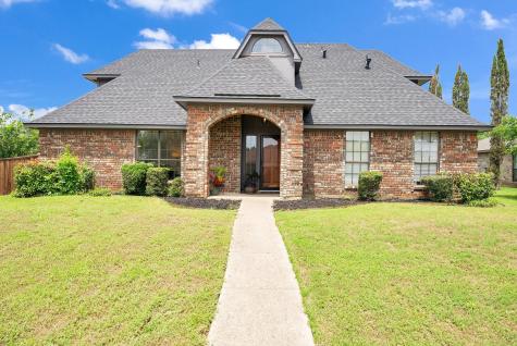 900 Breckenridge Drive Desoto TX 75115