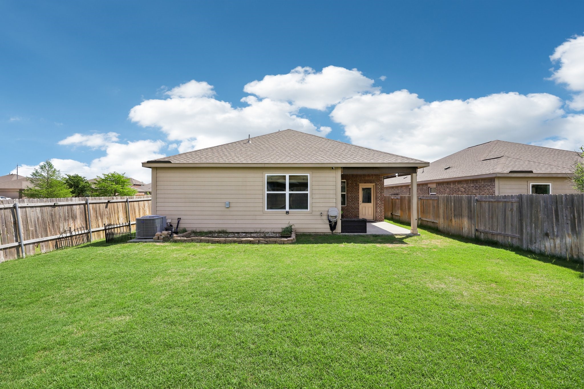 1220 Juniper Princeton TX 75407
