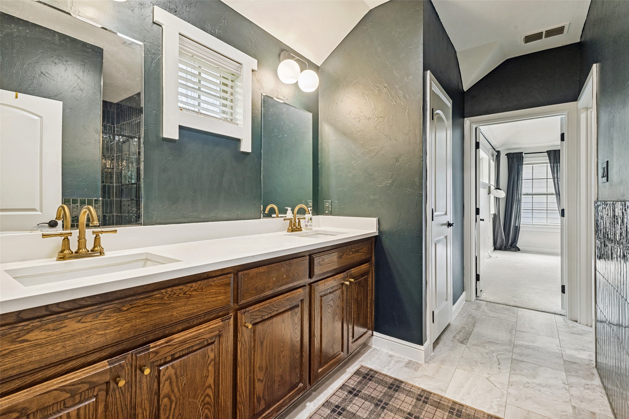 324 Collins Street Argyle TX 76226
