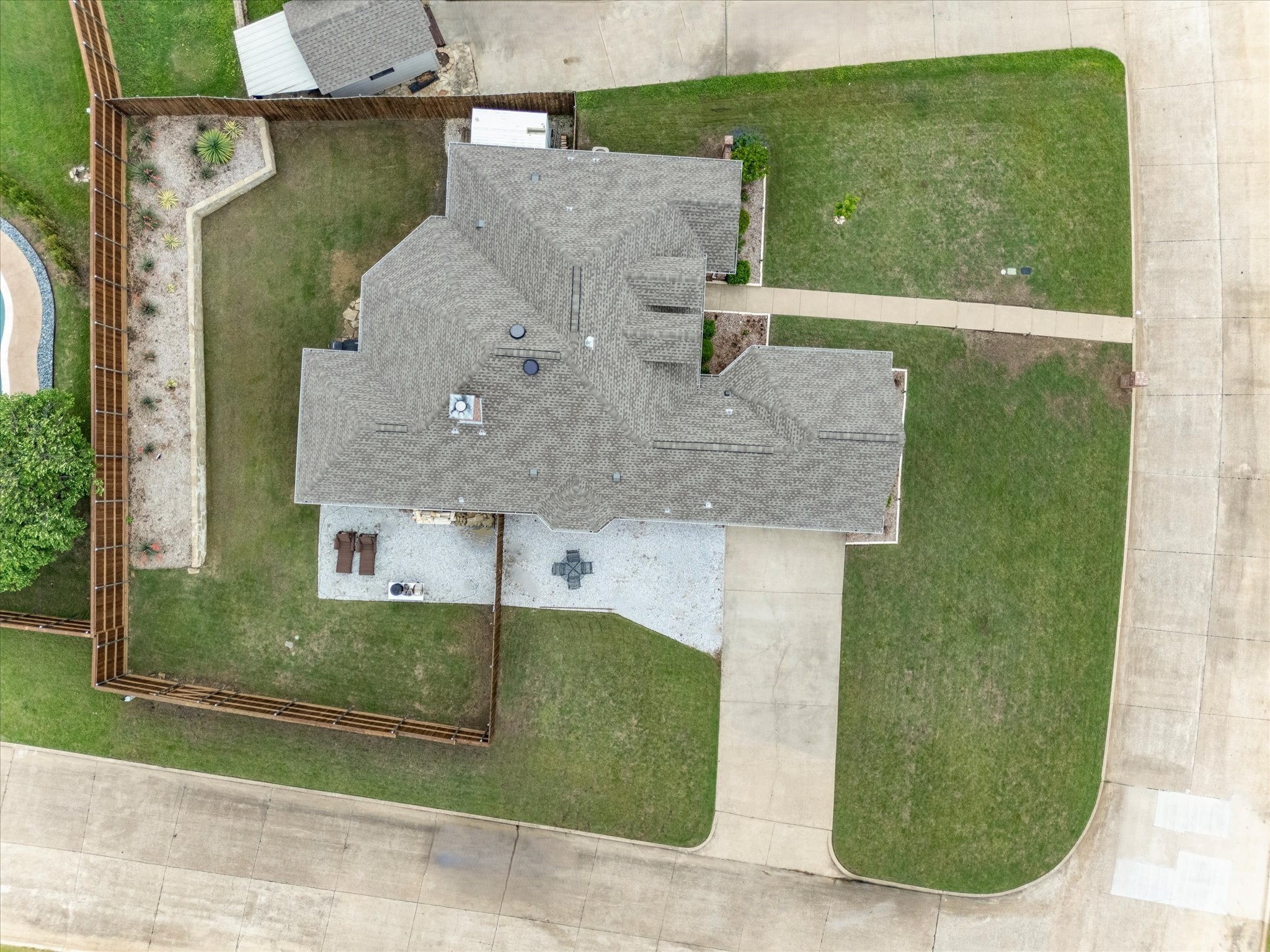 121 Daisey Lane Justin TX 76247