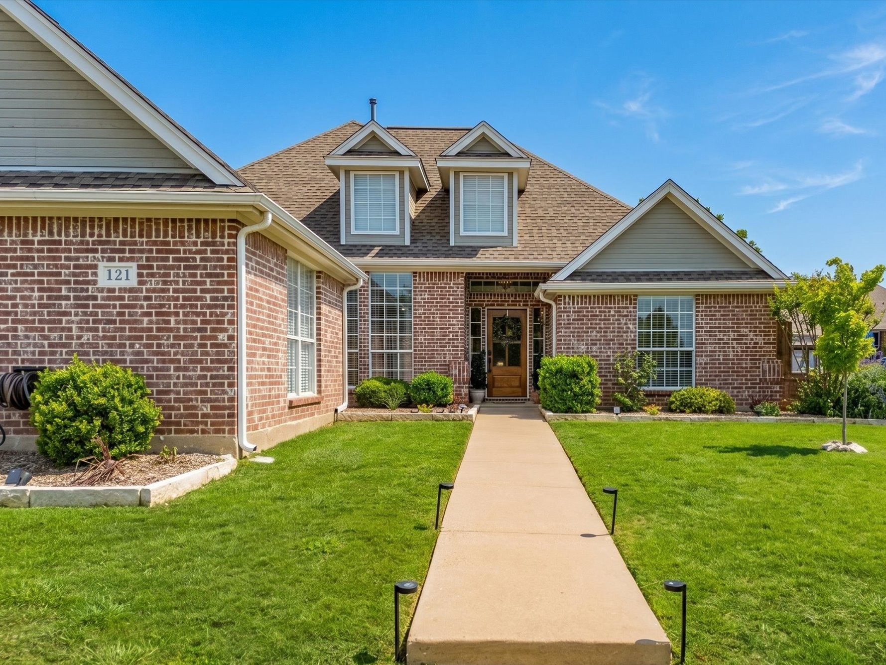 121 Daisey Lane Justin TX 76247